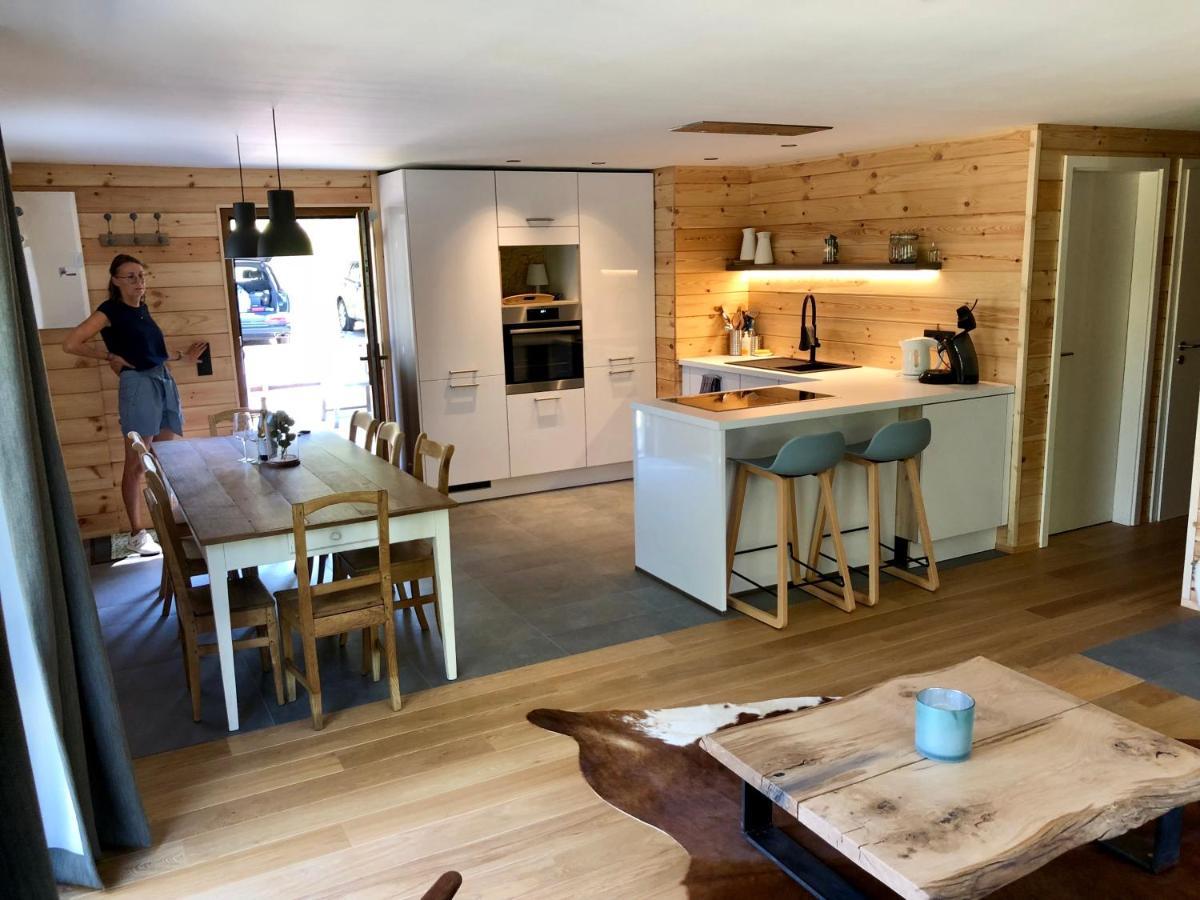 Chalet de charme, le Caribou Lodge, Eifel belge Büllingen Buitenkant foto